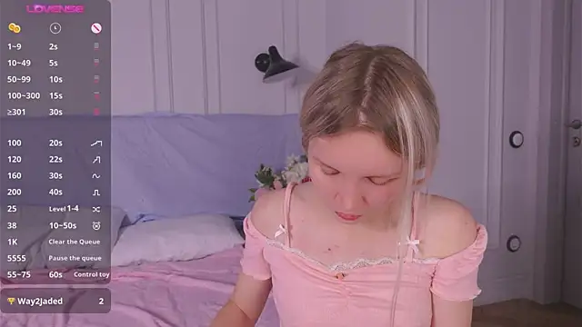 Beatrica Klein online show from December 8, 6:06 pm