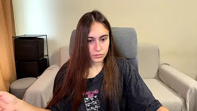AliceKolltt online show from November 7, 9:31 am
