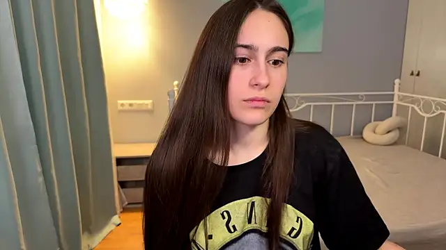 AliceKolltt online show from June 16, 8:55 pm