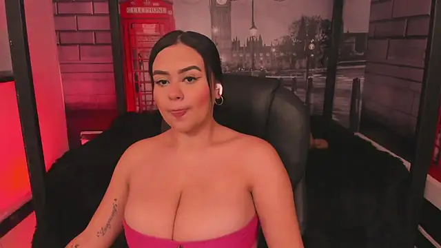 Snapshot of katia_bigboobs1 chatting on March 12, 6:25 pm katia bigboobs1 online show from March 12, 6:25 pm