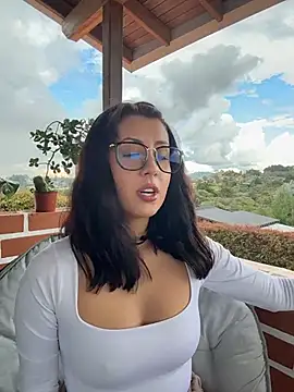 EmaSaenz online show from October 9, 9:02 pm