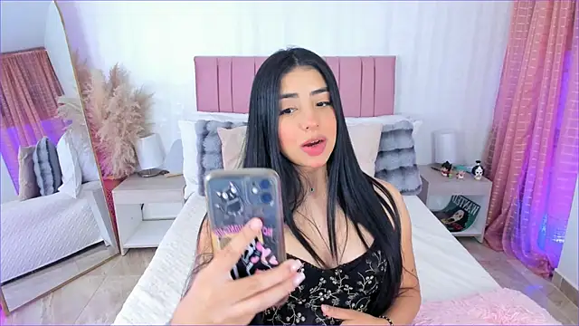 Snapshot of kath_rosee1 chatting on March 7, 9:48 pm kath rosee1 online show from March 7, 9:48 pm