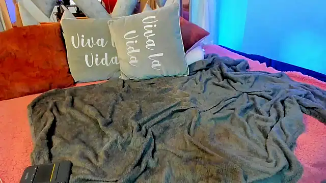 Kendall Sophy online show from January 17, 10:56 pm