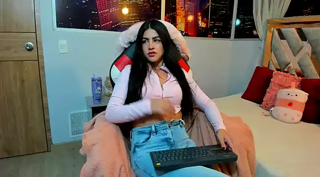 Kendall Sophy online show from March 3, 7:17 pm