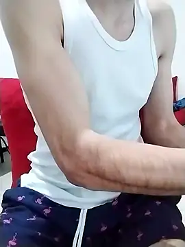 Snapshot of Zoro_23cm chatting on January 11, 10:15 pm Zoro 23cm online show from January 11, 10:15 pm