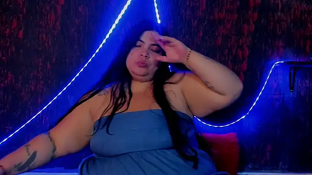 sobigcurvy4u online show from December 22, 7:10 pm