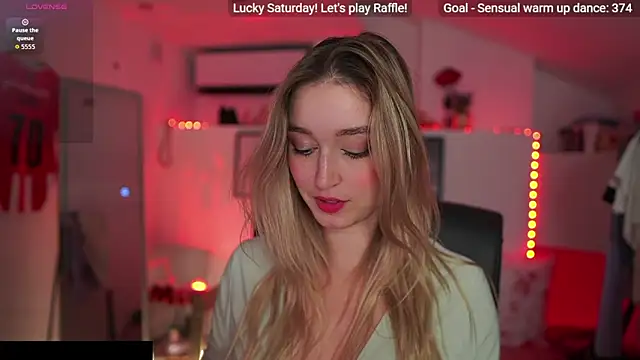 Alexis   Texas online show from November 22, 2:38 pm