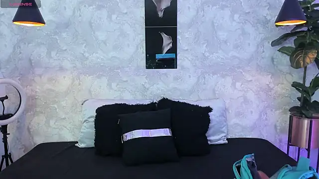 alina stark online show from December 30, 11:48 am
