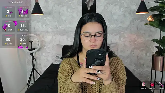 alina stark online show from January 15, 1:52 pm