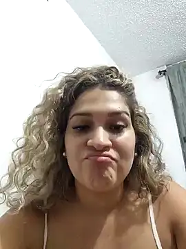 Sara smiiith211 online show from January 20, 1:18 am