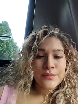 Sara smiiith211 online show from January 24, 4:39 pm