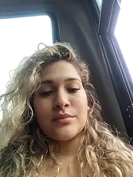 Sara smiiith211 online show from January 25, 9:25 pm