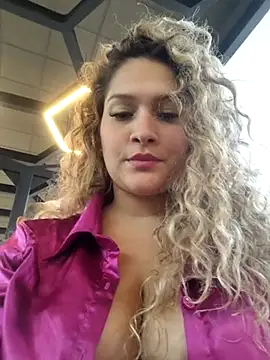 Sara smiiith211 online show from March 9, 2:07 am