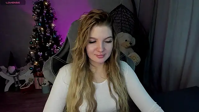 lily williamss online show from December 14, 3:18 am