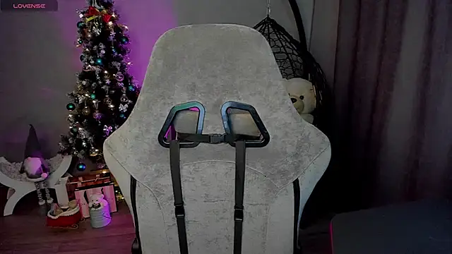 lily williamss online show from January 14, 3:11 am