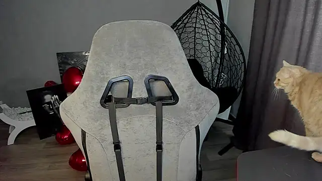 lily williamss online show from March 12, 6:29 am