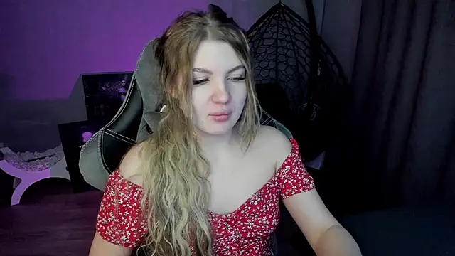 lily williamss online show from March 13, 12:05 am