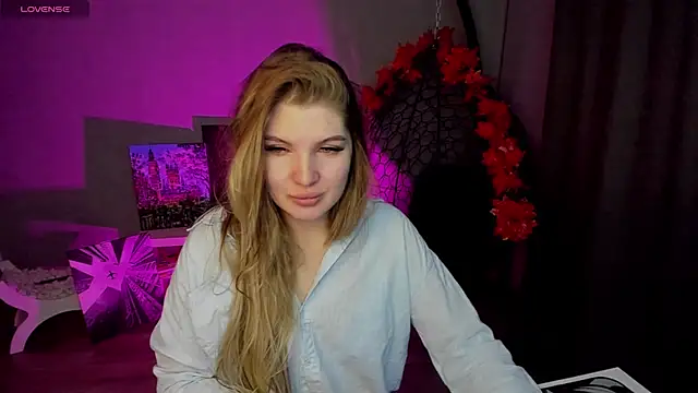 lily williamss online show from September 14, 12:10 am