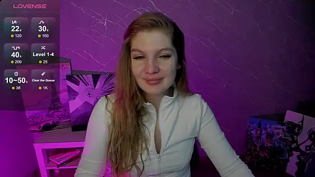 Snapshot of lily_williamss chatting on April 9, 12:32 am lily williamss online show from April 9, 12:32 am