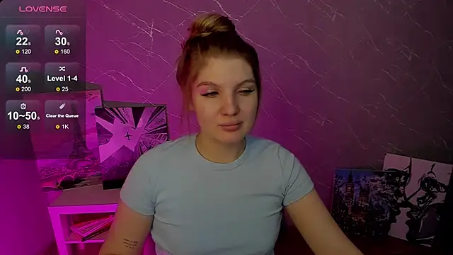 Snapshot of lily_williamss chatting on April 9, 6:19 am lily williamss online show from April 9, 6:19 am