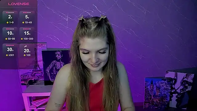 Snapshot of lily_williamss chatting on April 23, 12:23 am lily williamss online show from April 23, 12:23 am