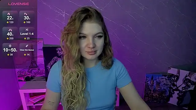 Snapshot of lily_williamss chatting on April 27, 1:03 am lily williamss online show from April 27, 1:03 am