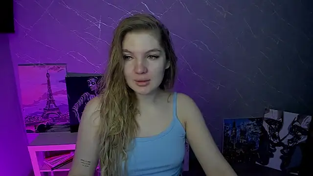 Snapshot of lily_williamss chatting on April 29, 11:55 pm lily williamss online show from April 29, 11:55 pm