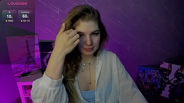 Snapshot of lily_williamss chatting on May 3, 11:55 pm lily williamss online show from May 3, 11:55 pm