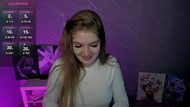 Snapshot of lily_williamss chatting on May 27, 1:57 am lily williamss online show from May 27, 1:57 am