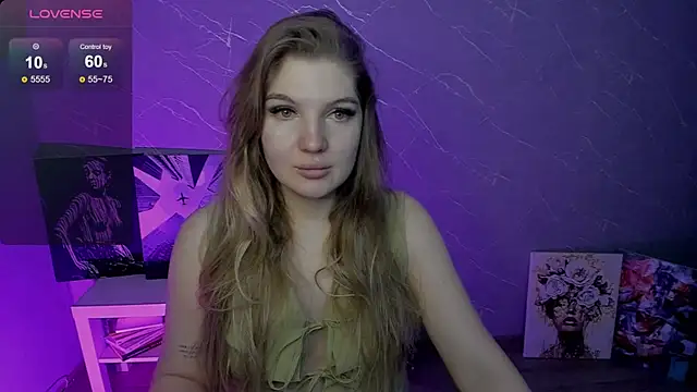 Snapshot of lily_williamss chatting on May 31, 12:08 am lily williamss online show from May 31, 12:08 am