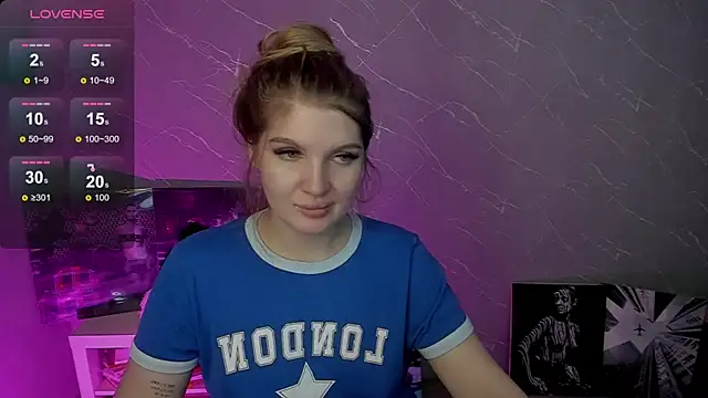 Snapshot of lily_williamss chatting on June 11, 2:53 am lily williamss online show from June 11, 2:53 am