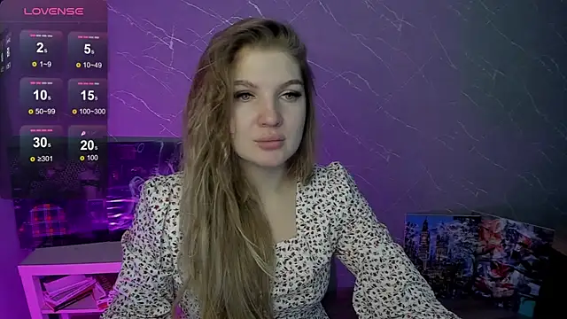 Snapshot of lily_williamss chatting on June 27, 12:04 am lily williamss online show from June 27, 12:04 am