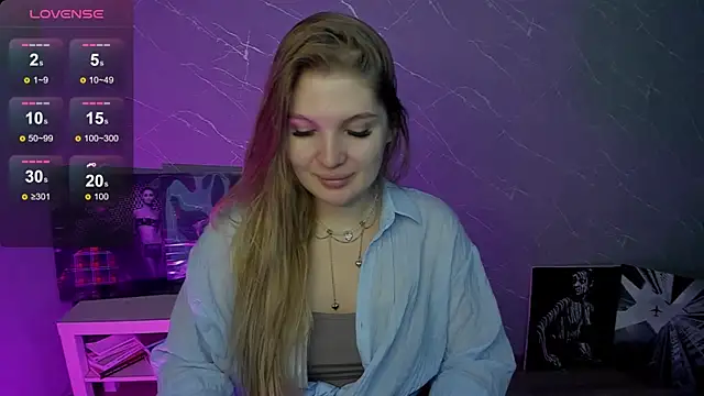 Snapshot of lily_williamss chatting on July 25, 11:57 pm lily williamss online show from July 25, 11:57 pm
