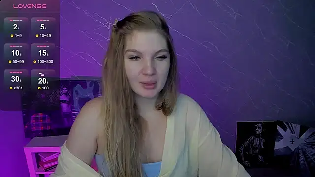 Snapshot of lily_williamss chatting on July 26, 11:55 pm lily williamss online show from July 26, 11:55 pm