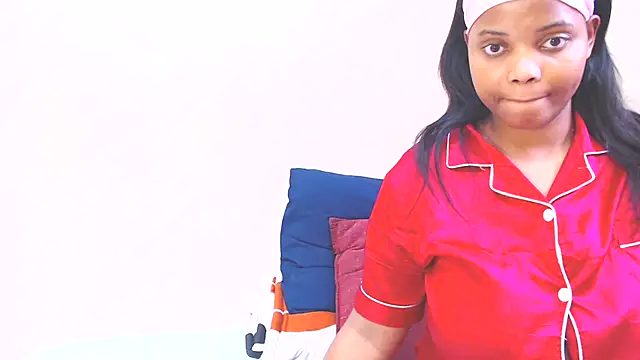 Xoli 11 online show from October 7, 2:03 pm