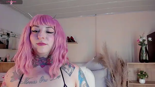 Cattleya monroe online show from January 3, 12:52 pm