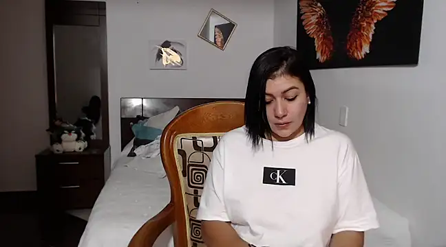 Snapshot of EmilyPeytonn chatting on March 7, 9:59 pm EmilyPeytonn online show from March 7, 9:59 pm