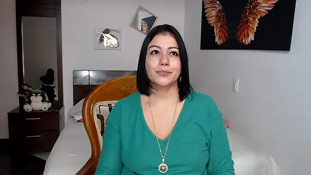 Snapshot of EmilyPeytonn chatting on March 18, 4:59 pm EmilyPeytonn online show from March 18, 4:59 pm