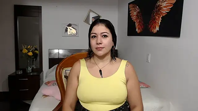 Snapshot of EmilyPeytonn chatting on March 19, 10:33 am EmilyPeytonn online show from March 19, 10:33 am