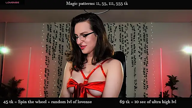 Snapshot of Alicia_x_art chatting on July 10, 6:43 pm Alicia x art online show from July 10, 6:43 pm