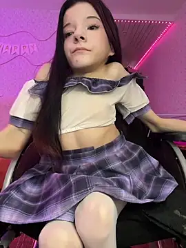 MiniSophiaa online show from March 9, 8:51 am