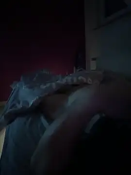 Bennyben8604 online show from January 28, 4:18 am