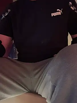 Bennyben8604 online show from February 9, 10:32 pm