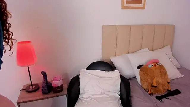 AngelPhoeniix  online show from January 7, 1:06 am