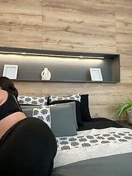 Amelia Rouse online show from January 24, 11:23 pm