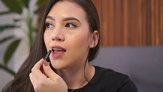 Amelia Rouse online show from February 28, 10:17 pm