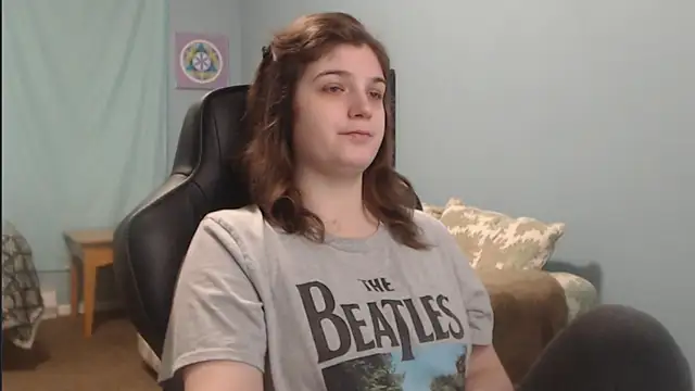 TreeJeanne online show from December 15, 12:28 pm