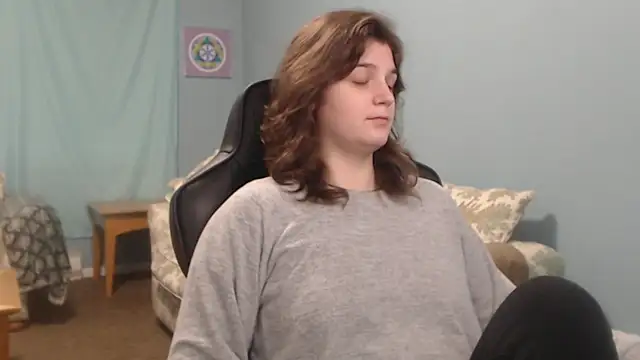 TreeJeanne online show from December 23, 5:00 pm