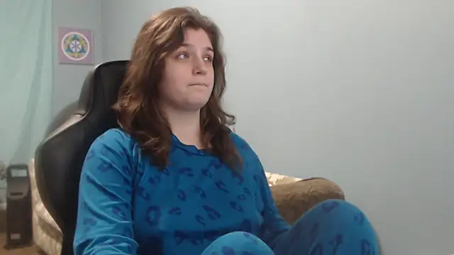 TreeJeanne online show from March 22, 10:17 am