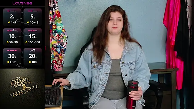 Snapshot of TreeJeanne chatting on February 27, 10:43 pm TreeJeanne online show from February 27, 10:43 pm